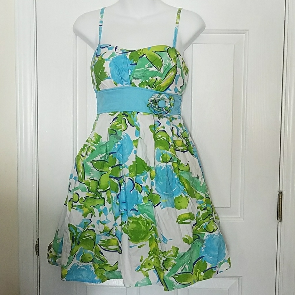 Vintage Floral Tie Waist Dress